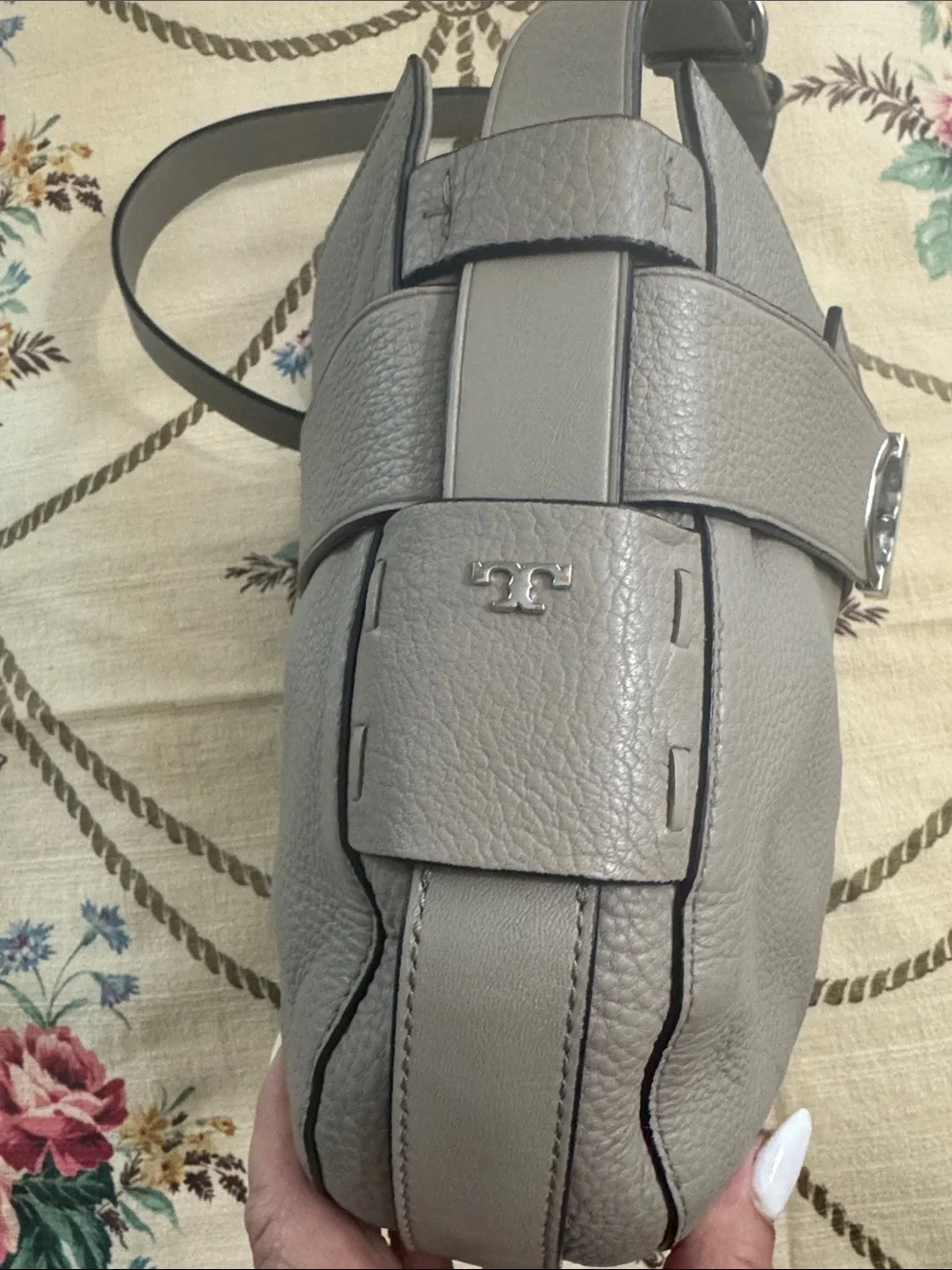 Tory Burch Gemini Link Hobo Large Shoulder Crossbody Bag Purse French Gray